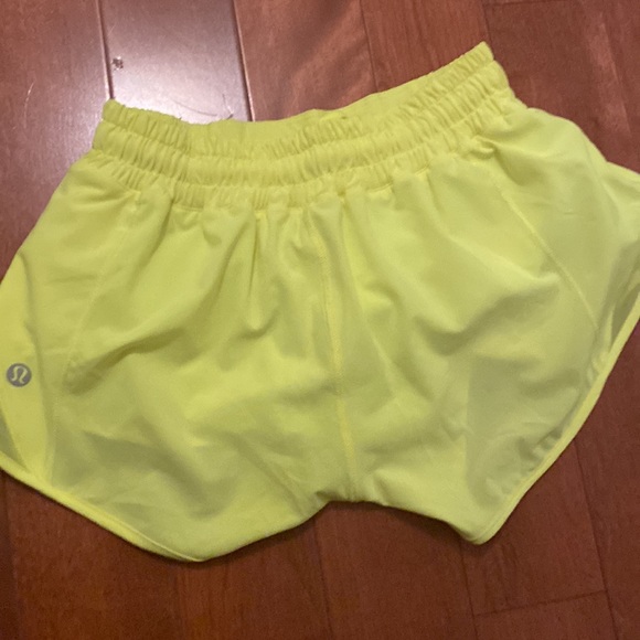 Super cute hotty hots in electric lemon or highlight yellow! - Picture 2 of 2